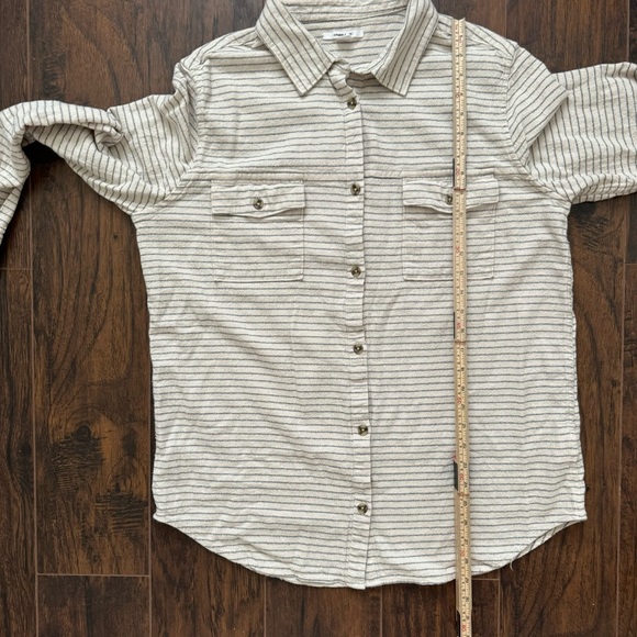 O’neill Large Cream and Gray Striped Button Down Shirt - Picture 7 of 7